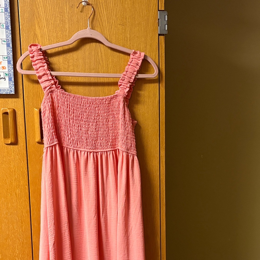 Discreet Coral Maxi Dress with Ruffled Straps